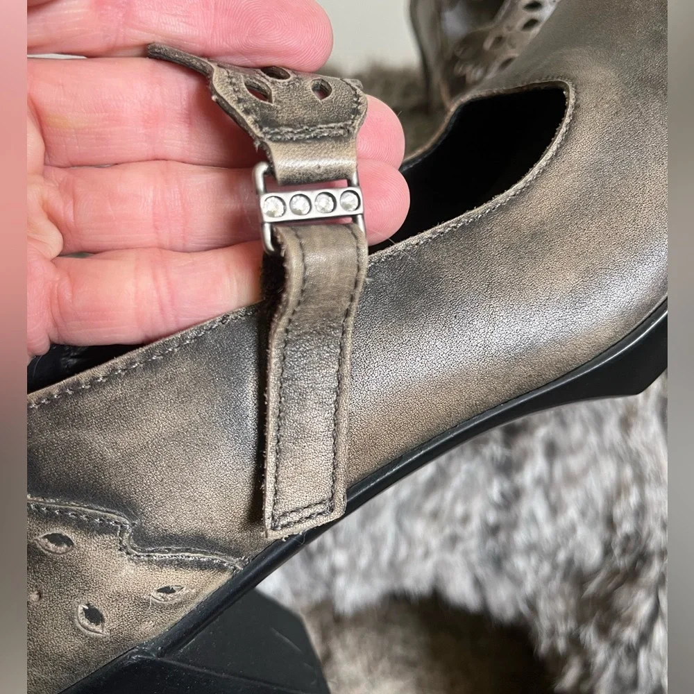 Naot women’s dress platform shoes. New!!! Size 37, 6-6.5